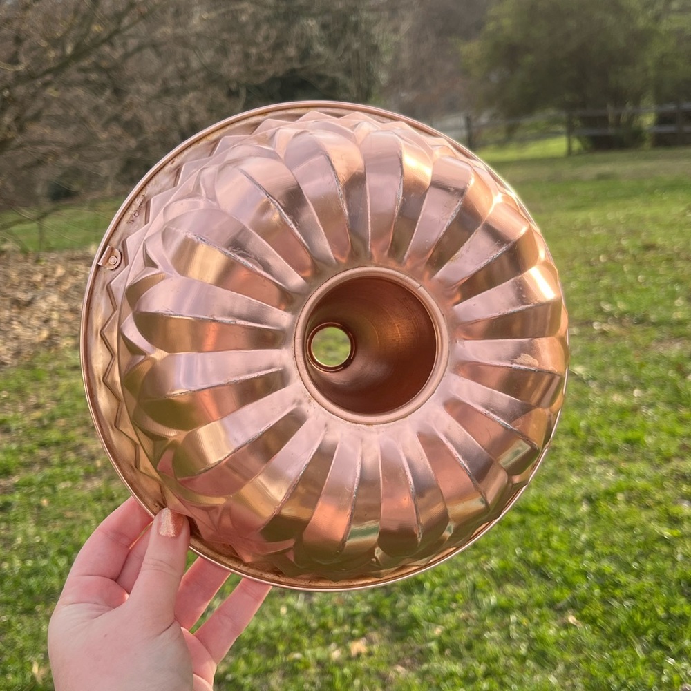 Vintage Copper Bundt Mold - Shiny Rose-Copper Finish